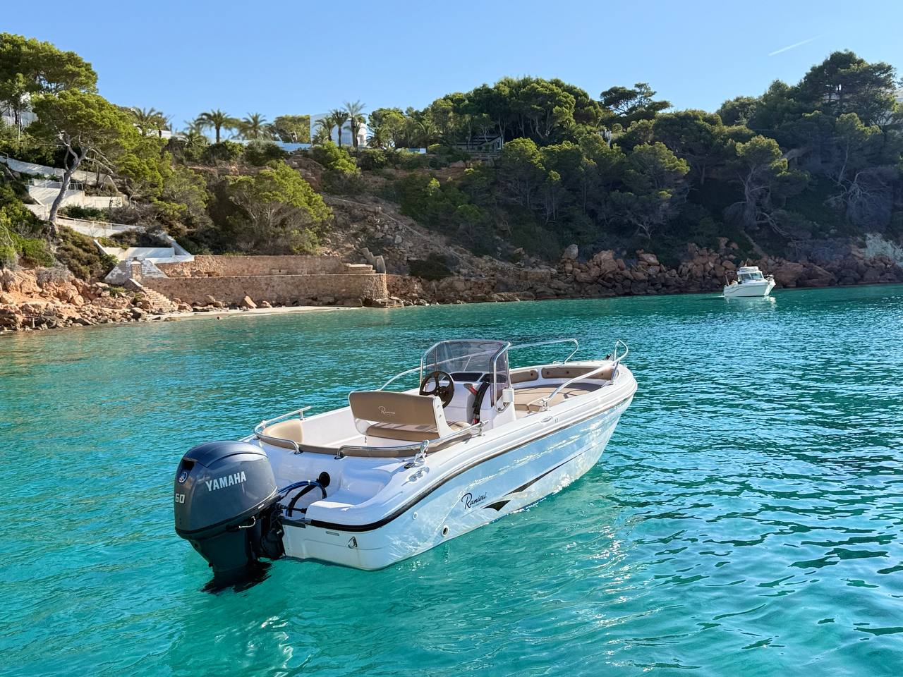 4h Boat Rental WITH licence